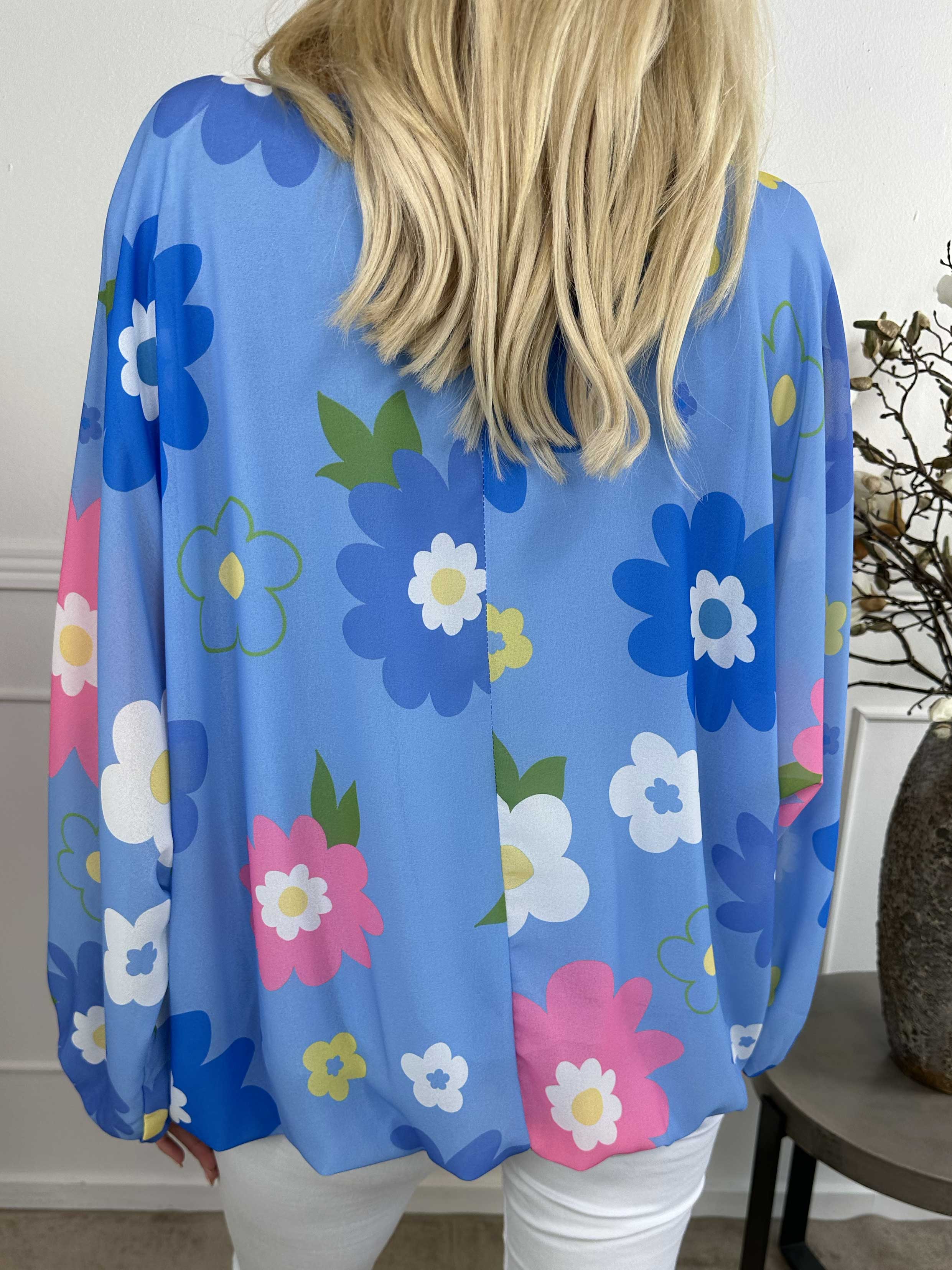 Destiny Flower - Bluse i chiffon med blomstermotiver